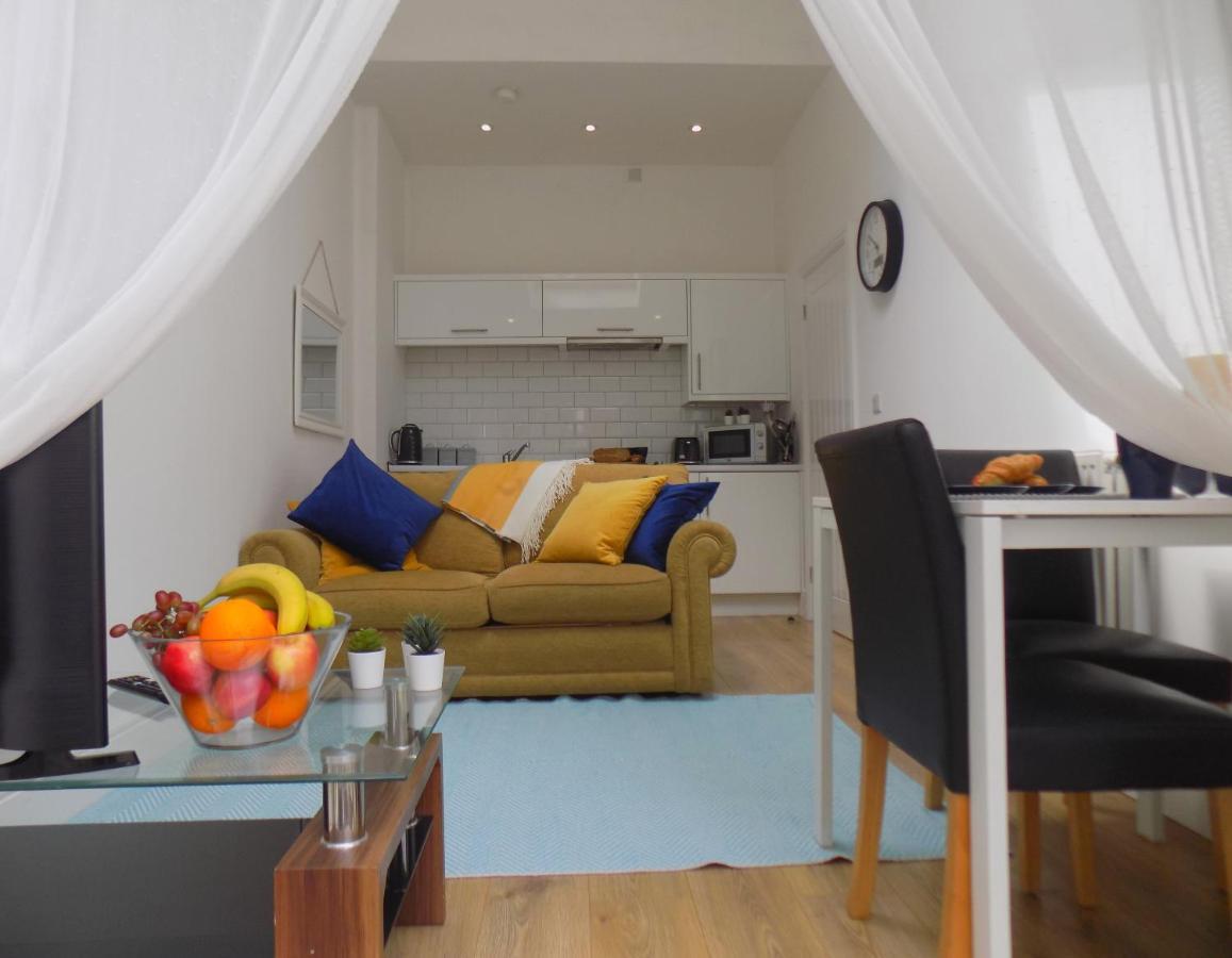 Villa Mimosa 2 Cardiff Eksteriør billede